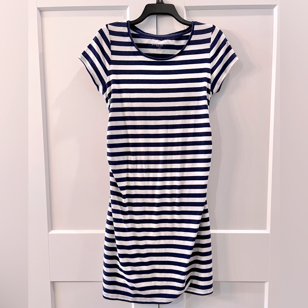 Liz Lange Maternity Ruched Side BodyCon Navy Stripe Dress, Medium
